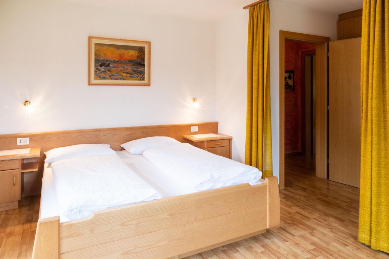Bed and Breakfast Garni Juri Ла Вилла Экстерьер фото