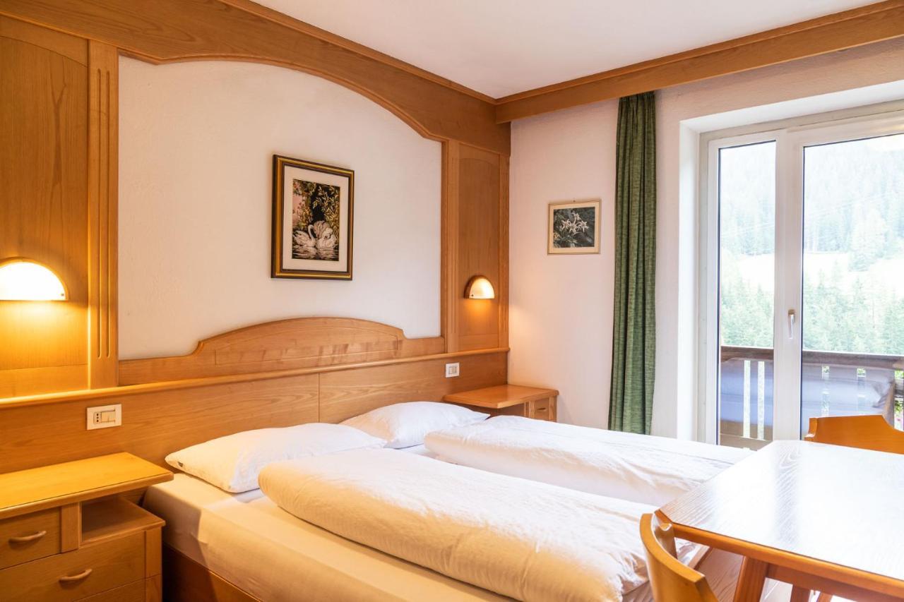 Bed and Breakfast Garni Juri Ла Вилла Экстерьер фото
