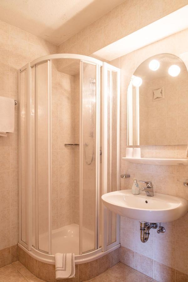Bed and Breakfast Garni Juri Ла Вилла Экстерьер фото